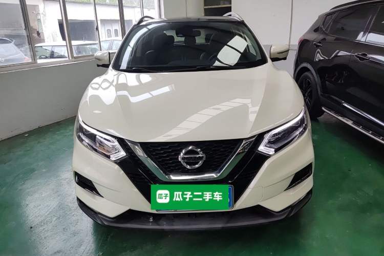 Used Nissan Qashqai 2019 2.0L CVT Luxury Edition Front