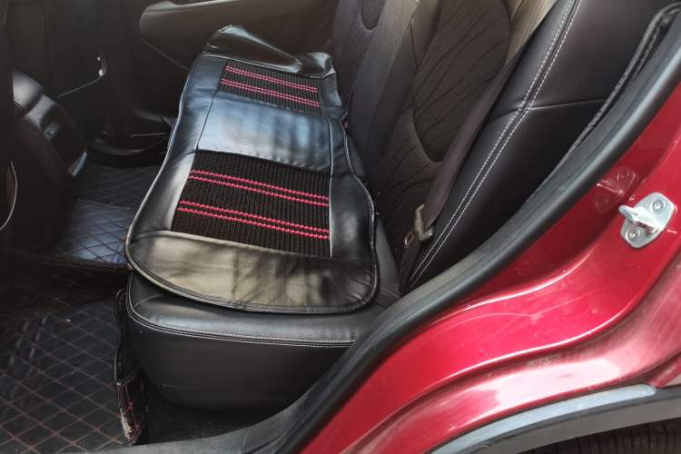 Used Baojun 510 2017 1.5L Manual Fashion Model
