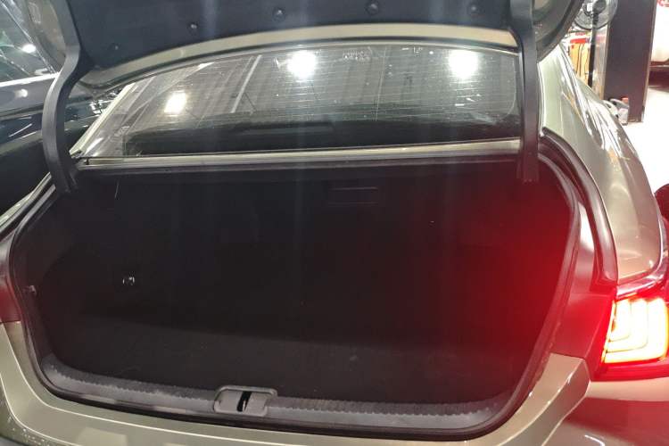 Used Lexus ES 2021 200 Excellence Edition