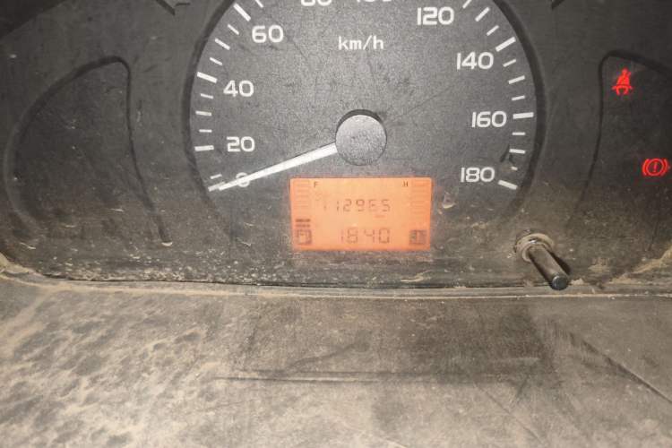 Used Wuling Rongguang 2014 1.2L S Base Model
