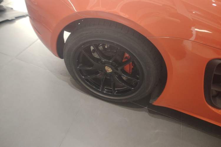 Used Porsche 718 2016 Cayman 2.0T
