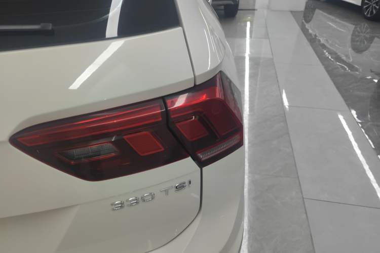 Used Volkswagen Tiguan L 2021 330TSI Automatic Two-Wheel Drive R-Line Enhanced Edition