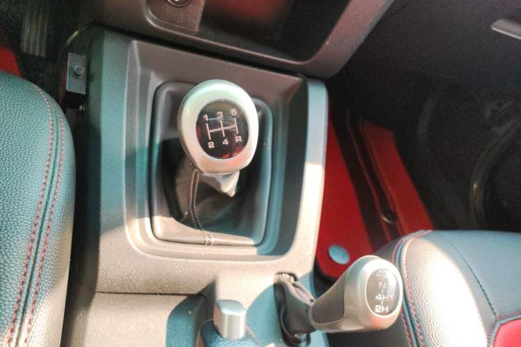 Used BAIC Off-Road BJ40 2014 2.4L Manual Cross-Country Edition
