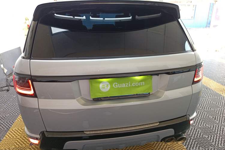 Used Land Rover Range Rover Sport 2021 3.0 L6 YAO Black Edition