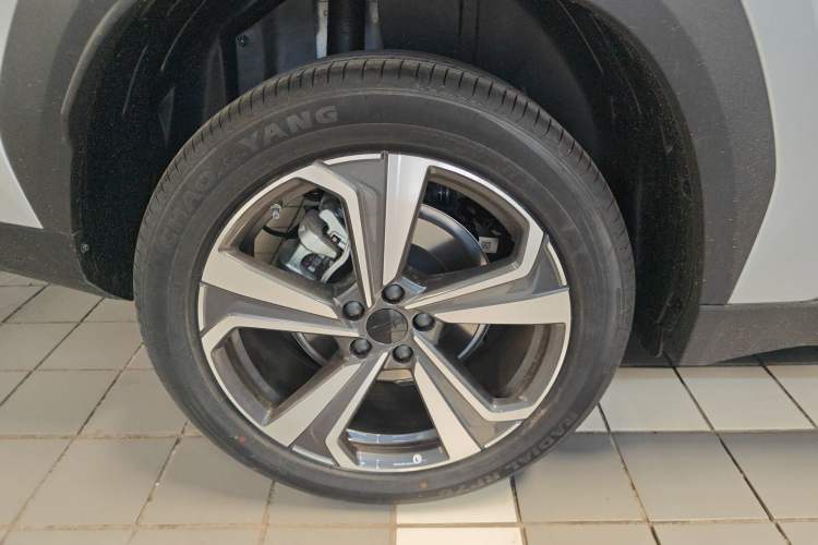 Used Geely Auto FX11 2025 4th Generation 1.5TD DCT - Shanhe Right Rear Wheel Hub