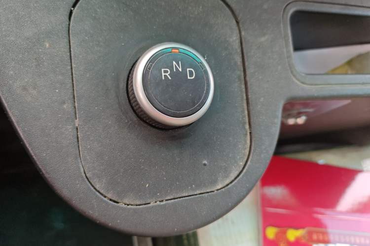 Used Wuling EV80 2022 Closed-Box Cargo Van Gear Lever