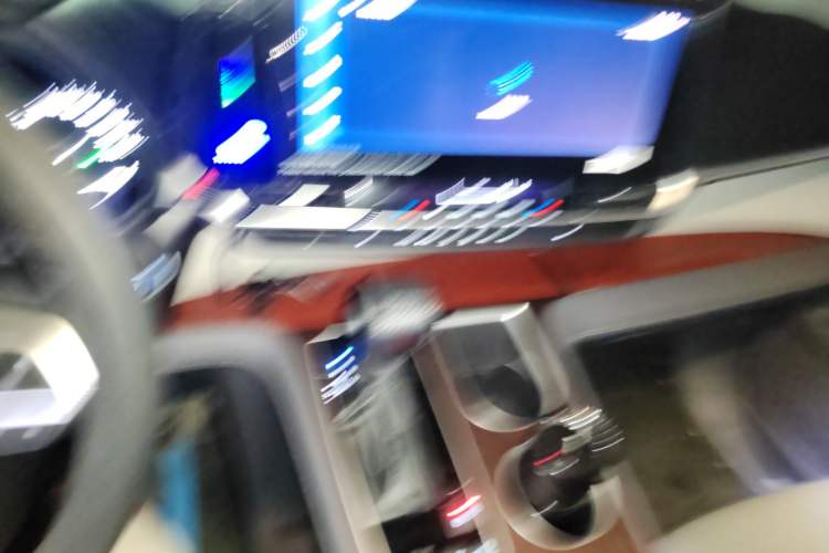 Used Toyota Granvia 2023 2.5L Hybrid Prestige PLUS Edition