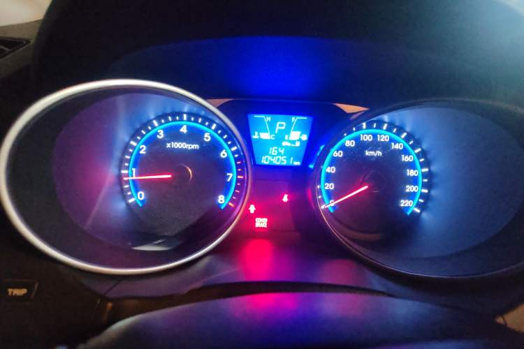 Used Hyundai ix35 2012 2.0L Automatic Two-Wheel Drive New Edition GL Instrument Cluster