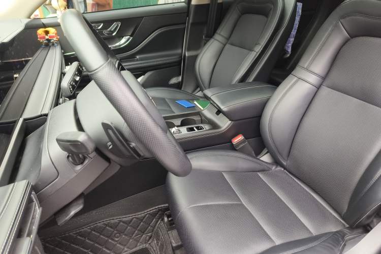 Used Lincoln Corsair 2023 2.0T Two-Wheel Drive Luxury Edition
