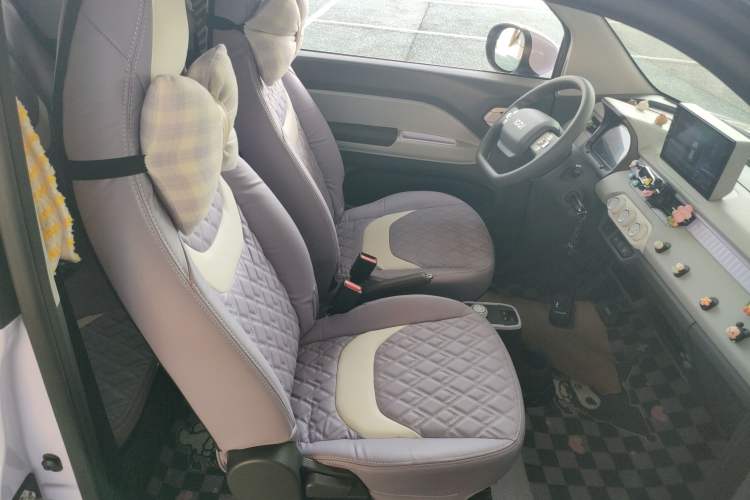 Used Chery QQ Ice Cream 2022 170km Sundae Phosphate Lithium-Ion