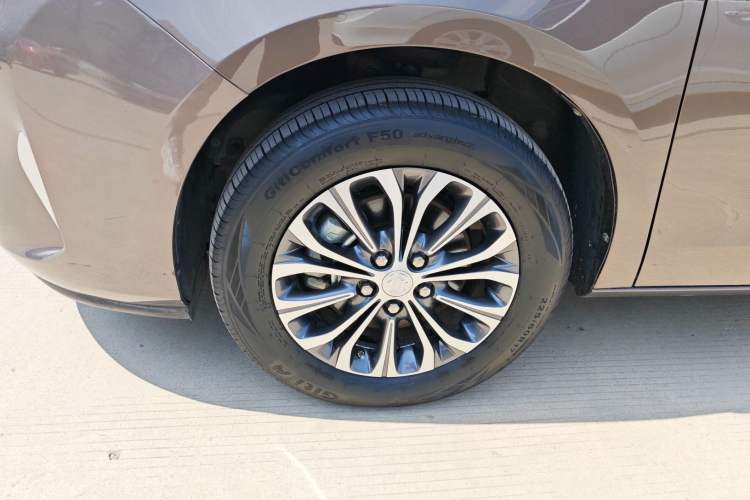 Used Buick GL8 2022 Land Cruiser Executive Class 652T Comfort Model