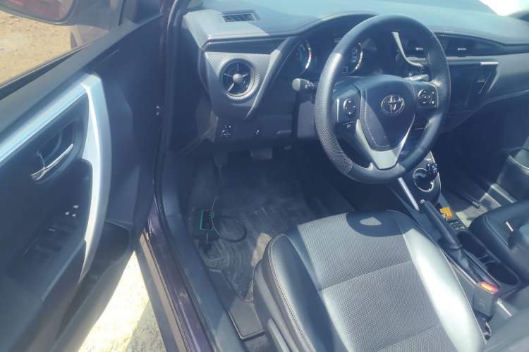 Used Toyota Levin 2017 Revised Dual-Engine 1.8H GS E-CVT Elite Sunroof Version China V Standard