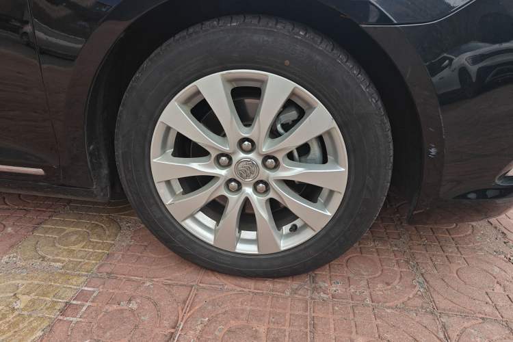 Used Buick LaCrosse 2013 2.4L SIDI Leading Comfort Version
