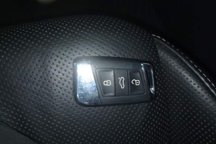 Used Volkswagen FAW-Volkswagen CC 2020 330TSI Glamour Edition China VI Standard