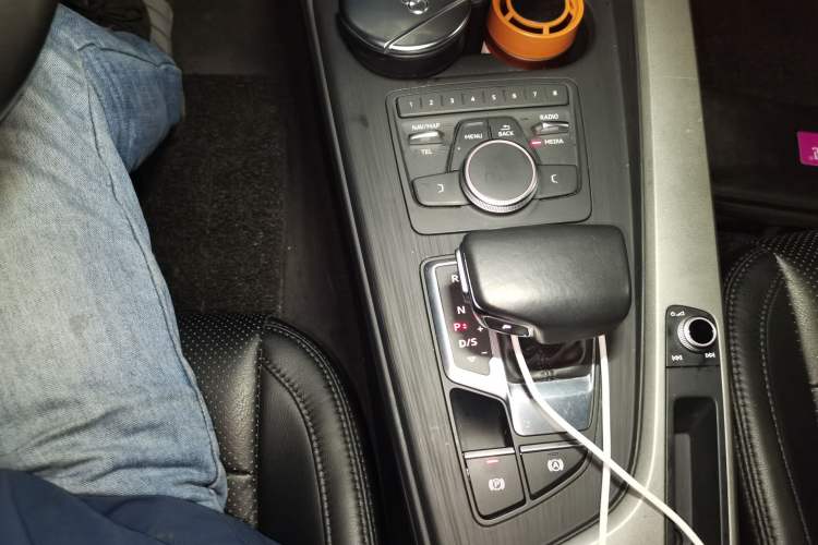 Used Audi A4L 2019 40 TFSI Ambition China VI