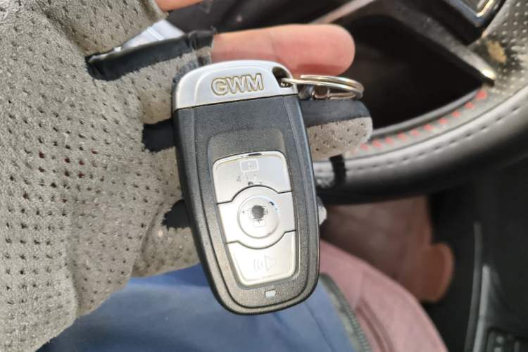 Used Haval H6 2015 Sport Edition 1.5T Automatic Two-Wheel Drive Luxury Model Vehicle Key