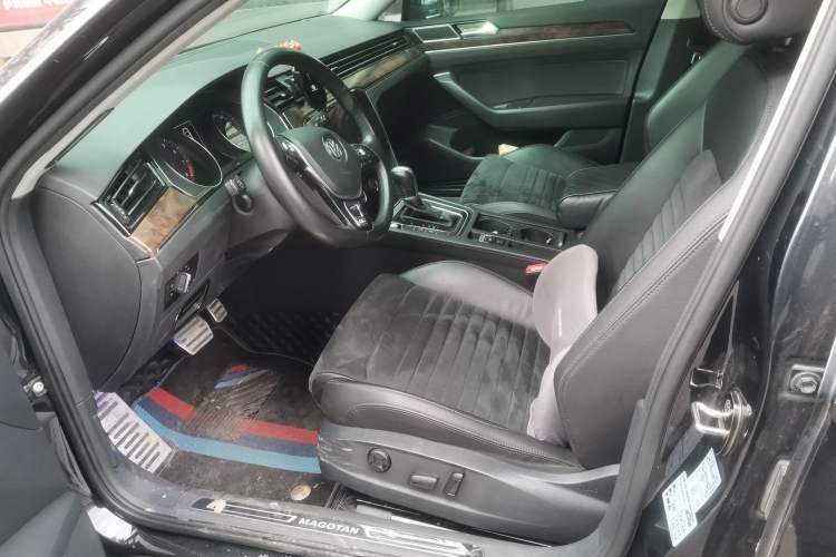 Used Volkswagen Magotan 2018 330TSI DSG Luxury Model