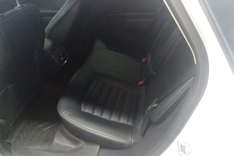 Used Ford Mondeo New Energy 2018 2.0 PHEV Smart-Controlled Fashion Edition China VI Standard
