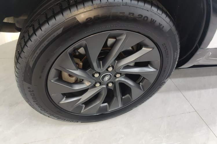 Used Land Rover Discovery 2023 Revised Version 360 PS R-Dynamic S Exterior 5