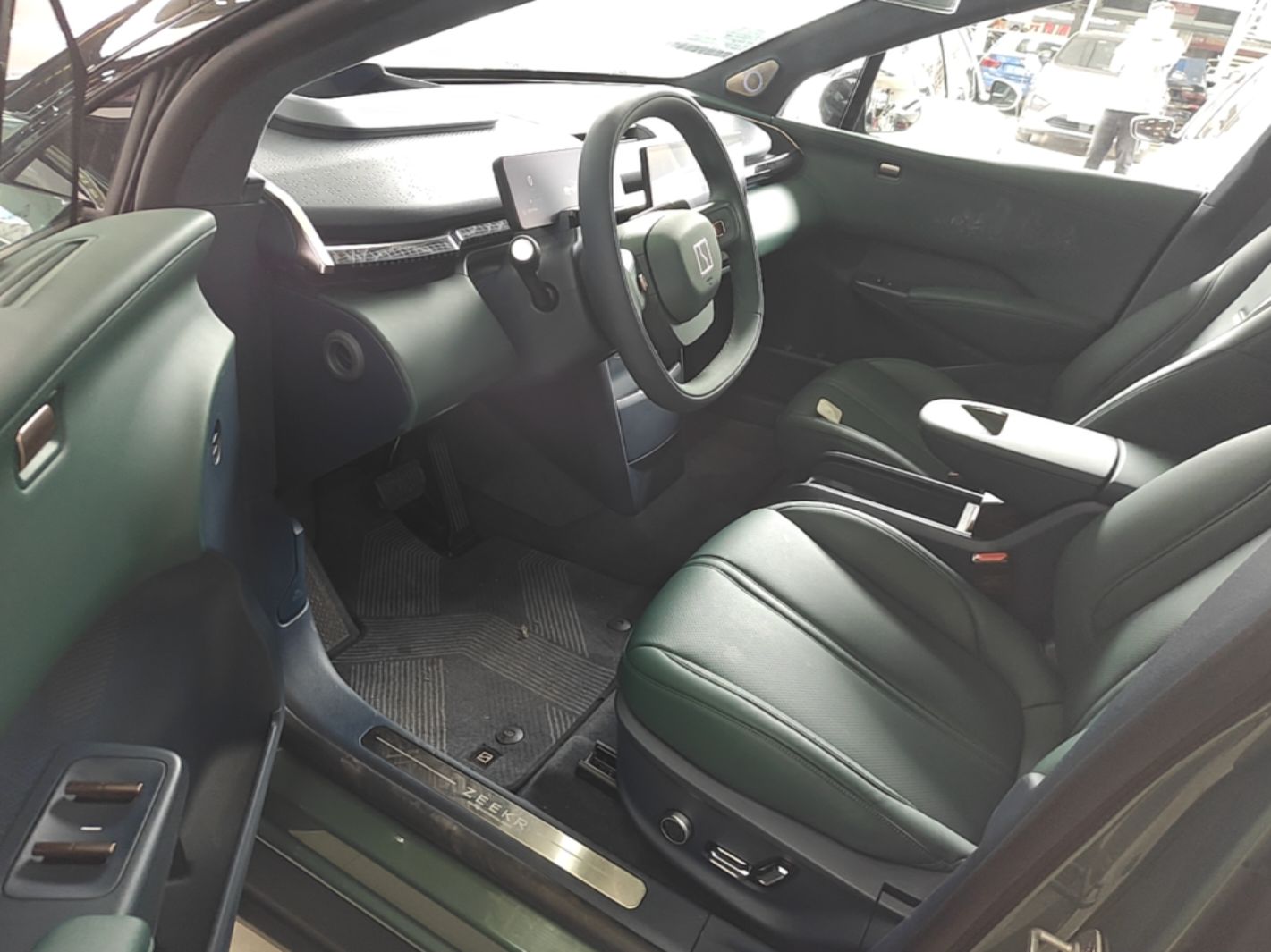 Zeekr X 2023 Rear-Drive ME Version 5 Seats — снимка 18