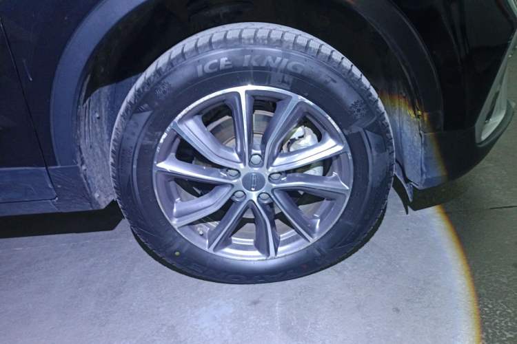 Used Geely Auto Emgrand X7 Sport 2021 Million Edition 1.8TD DCT Two-Wheel Drive Luxury Model Right Front Wheel Hub