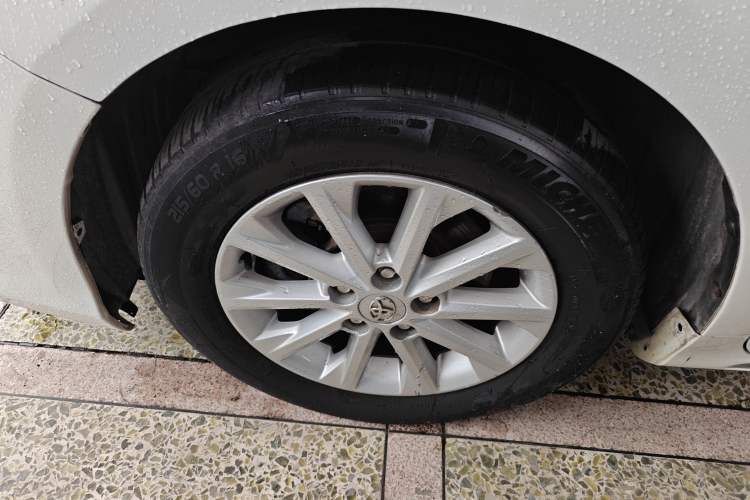 Used Toyota Camry 2013 2.0G Comfort Edition
