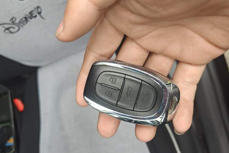 Used SAIC MAXUS G50 2019 1.5T Automatic Luxury Edition China VI Standard Vehicle Key