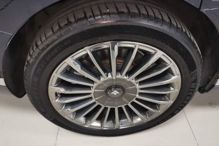 Used Hyptec HL 2025 700 Ultra Six-Seater All-Wheel-Drive LiDAR Version