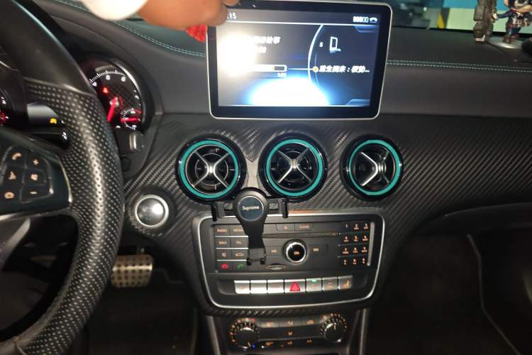 Used Mercedes-Benz A-Class 2016 A 200 Track Edition Audio And AC Panel