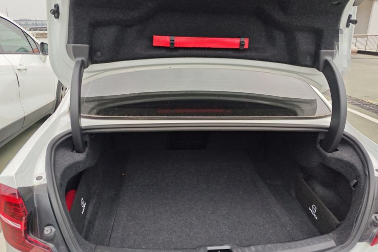 Used Volvo S60 2023 B4 Zhiyi Luxury Edition Trunk