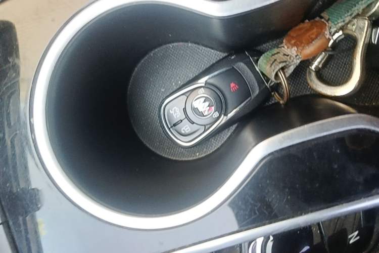 Ojetý Buick Regal 2020 GS 28T Elite Model