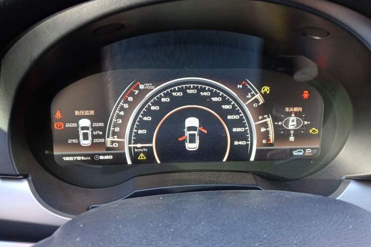 Used Haval H7 2017 Red-Label H7 2.0T Automatic Prestige Model
