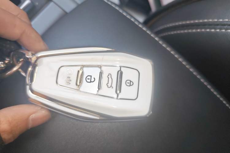 Used Geely Auto Emgrand 2021 UP 1.5L CVT Luxury Model