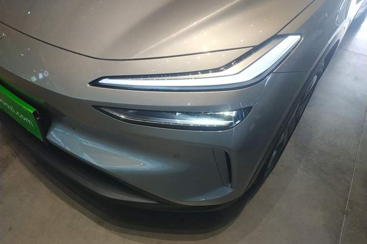 Used ONVO L60 2024 60 kWh Rear-Drive Version