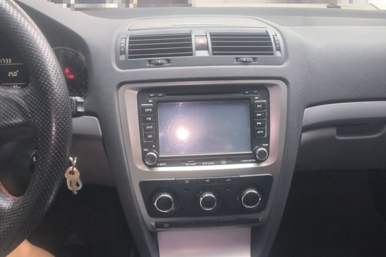 Used Skoda Octavia 2014 1.6L Manual Eado Edition