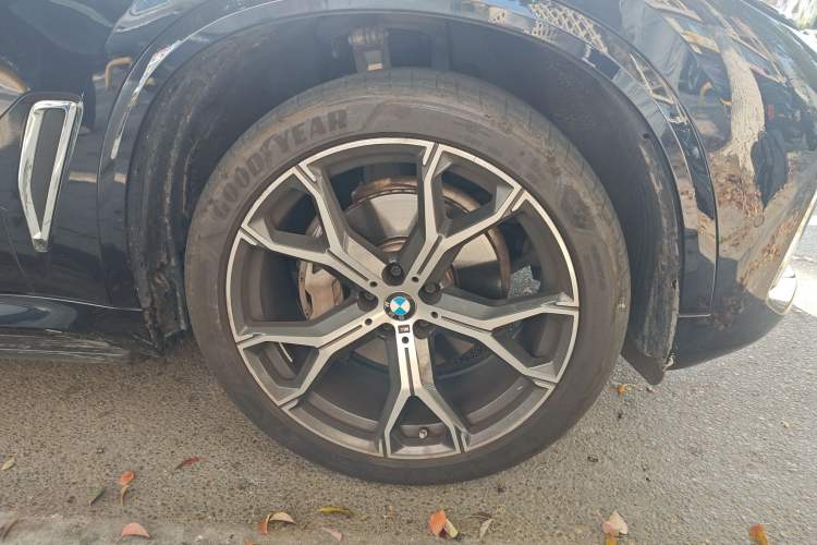 Used BMW X5 2022 xDrive 40Li M Sport Package