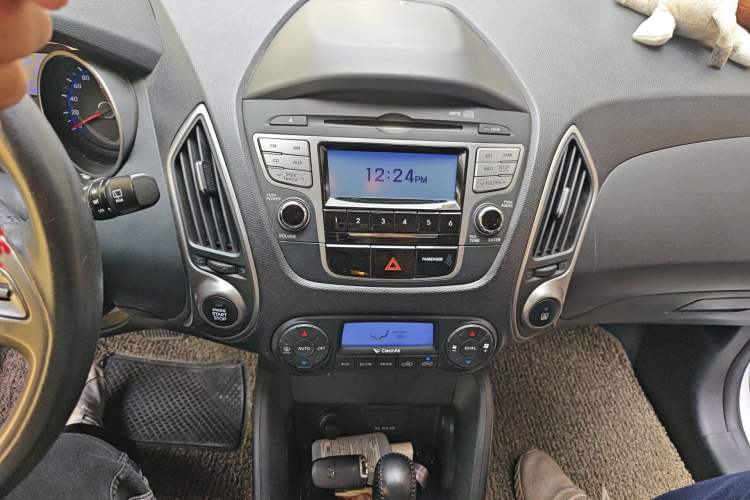 Used Hyundai ix35 2012 2.0L Automatic Two-Wheel Drive Elite Edition GLS
