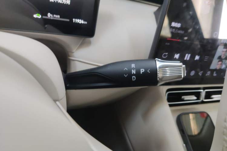 Used VOYAH FREE 2025 Model FREE+ Rear-Drive Qiankun Edition
