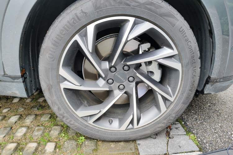 Used Lynk & Co 09 EM-P 2021 2.0T PHEV Halo Six-Seater
