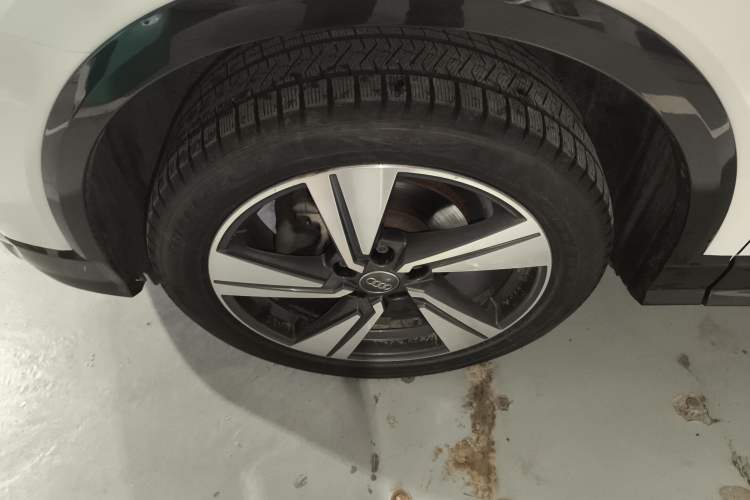 Used Audi Q2L 2020 35 TFSI Fashion Dynamic Model
