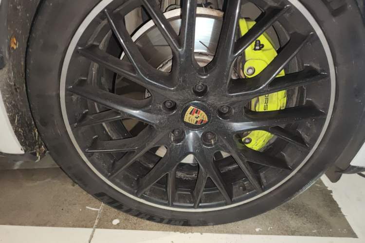 Used Porsche Panamera 2023 Panamera 4 E-Hybrid Executive Long Wheelbase Platinum Edition 2.9T Right Front Wheel Hub