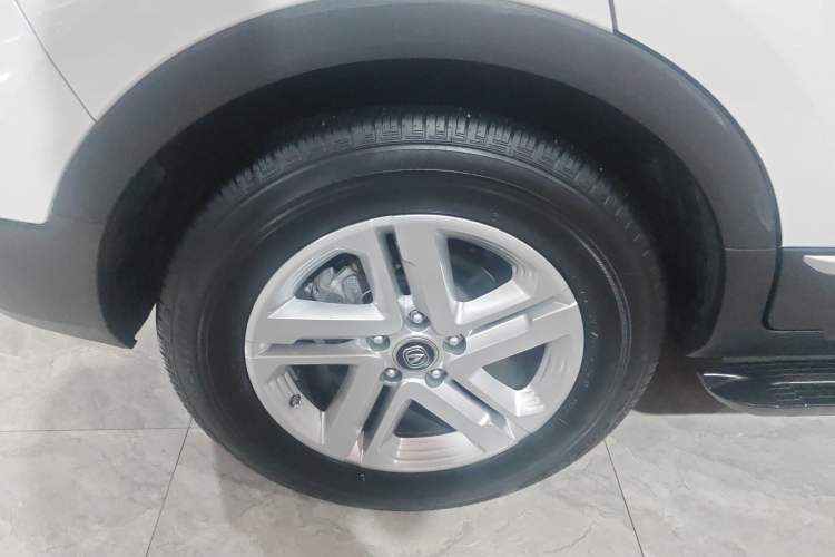 Used CHANGAN CS55 2018 1.5T Manual Colorful Model China V Standard Right Rear Wheel Hub