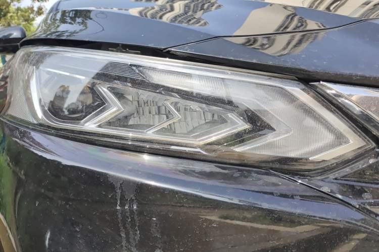 Used Nissan Teana 2020 2.0L XL Upper SmartDrive Version Right Front Headlight