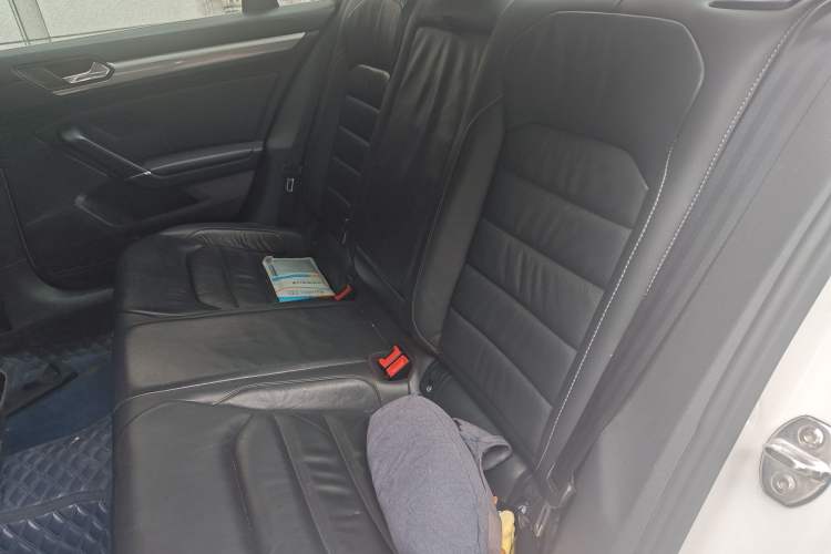 Used Volkswagen Lamando 2015 280TSI DSG Comfort Edition Left Rear Seat