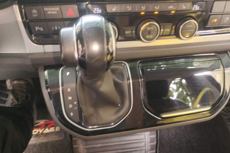 Used Volkswagen Multivan 2016 2.0 TSI Two-Wheel Drive Luxury Edition 7 Seats
