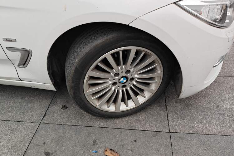 Used BMW 3 Series GT 2014 320i Design Package Model
