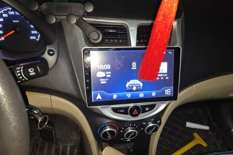 Used Hyundai Verna (older generation) 2014 1.4L Manual Fashion GS Model
