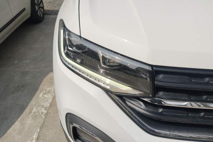 Used Volkswagen Tacqua 2020 1.5L Automatic Yue