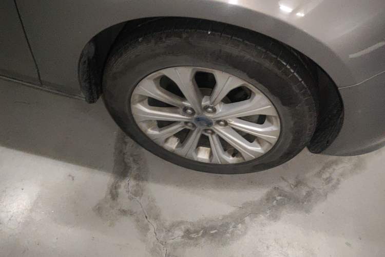 Used Ford Escort 2015 1.5L Automatic Fashion Model