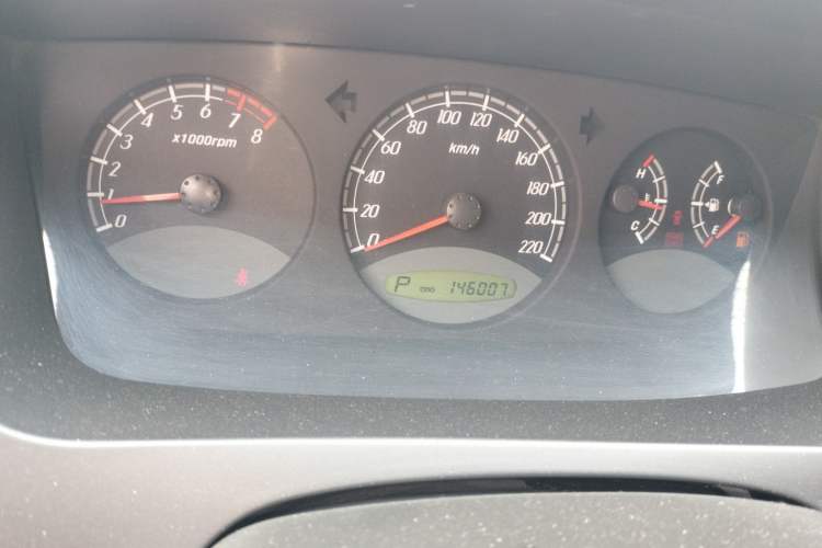 Used Roewe W5 2014 1.8T 2WD Automatic Tharu Special Edition